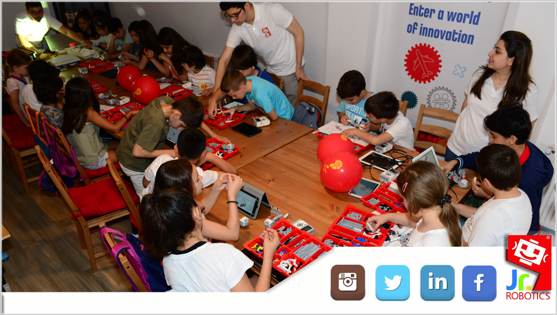 Jr_robotics's tweet photo. Bizim için her biri #özel ama hepsi için durum aynı. İhtiyaçları olan sadece #özgüven, #bilgi, #doğru kişiler ve doğru araçlar. #jrrobotics https://t.co/BBkpAUQhlE