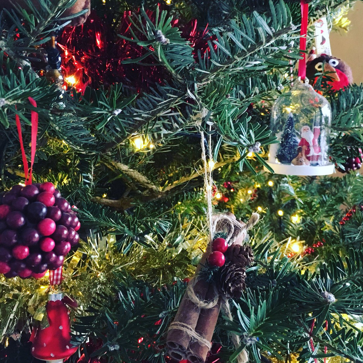 GrandVilleGroup's tweet photo. Our offices will be closed from lunchtime on Friday the 22nd until the 2nd of January. We will respond to enquiries made during this time on our return. We’d like to wish you all a very Merry Christmas and Happy New Year from all of us! https://t.co/pi8eUZnBcz