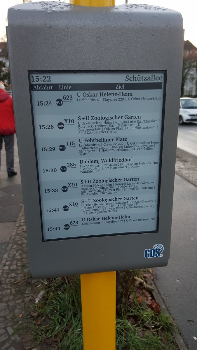 C_Linow's tweet photo. Tolle Sache das! @BVG_Bus @BVG_Kampagne Die Displays von @GDSNews wären auch eine super Innovation für @hochbahn! https://t.co/RR7xLDg21a