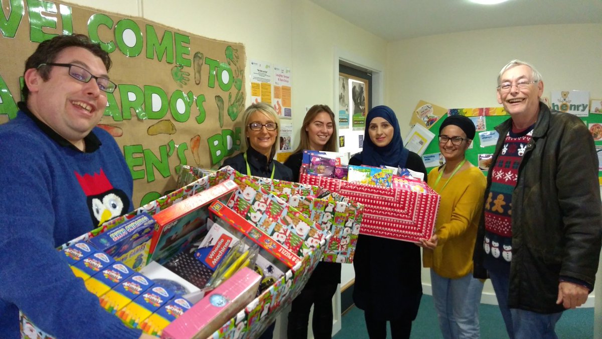 DeborahBD5CC's tweet photo. Donations welcomed from Independent Kleeneze Distributors in Bradford for children and families! #santaslittlehelper https://t.co/90kLkN4OQj