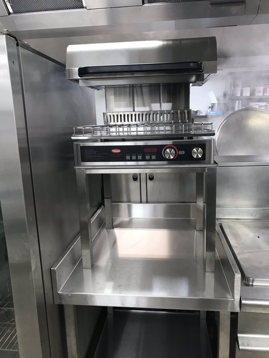 willisjenkins4's tweet photo. @HatcoCorp Bespoke tabling and new Salamander install ready for Christmas in EC3 London https://t.co/slM14vYUHM
