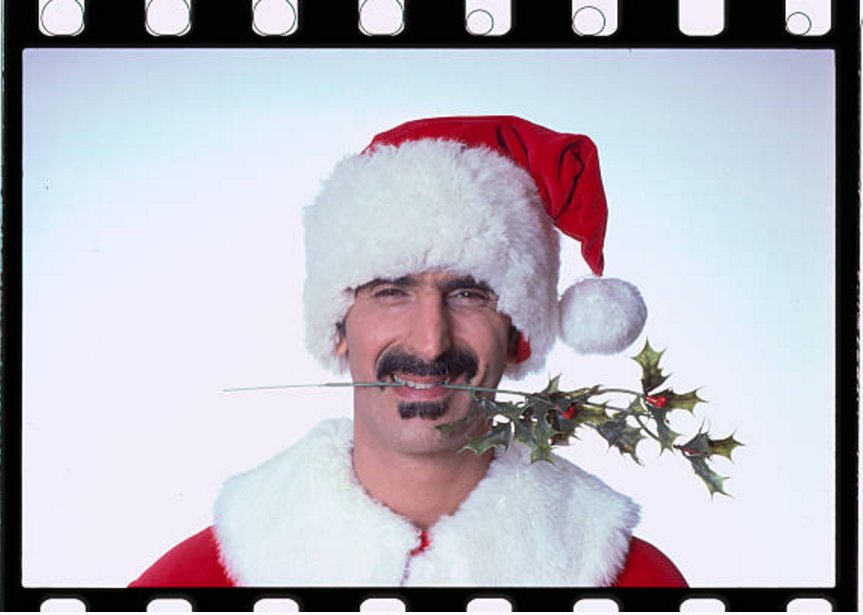 Frank Zappa was born on this day in 1940.
Happy birthday & Merry Christmas!
Photo: Lynn Goldsmith, 1979 