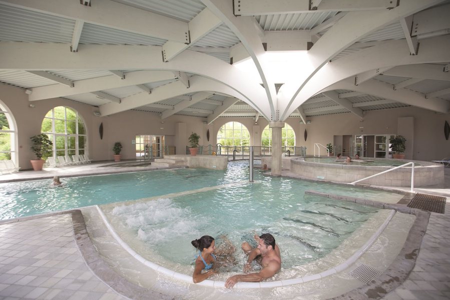 Ga ook voor een beetje extra luxe tijdens je weekendje Glamping en combineer het met een spa bezoek! > goo.gl/oYtE3o #glamping #spa #wellness #spabezoek #blog #weekendjeweg #relaxen