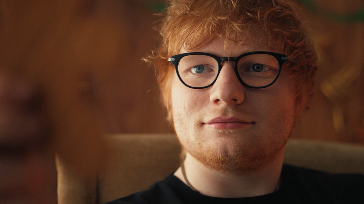 Adweek's tweet photo. Ad of the Day: @Spotify wraps up 2017 with this darkly comic salute to @edsheeran. https://t.co/ZZkOtBbXB7 https://t.co/pLAtq0N0YV