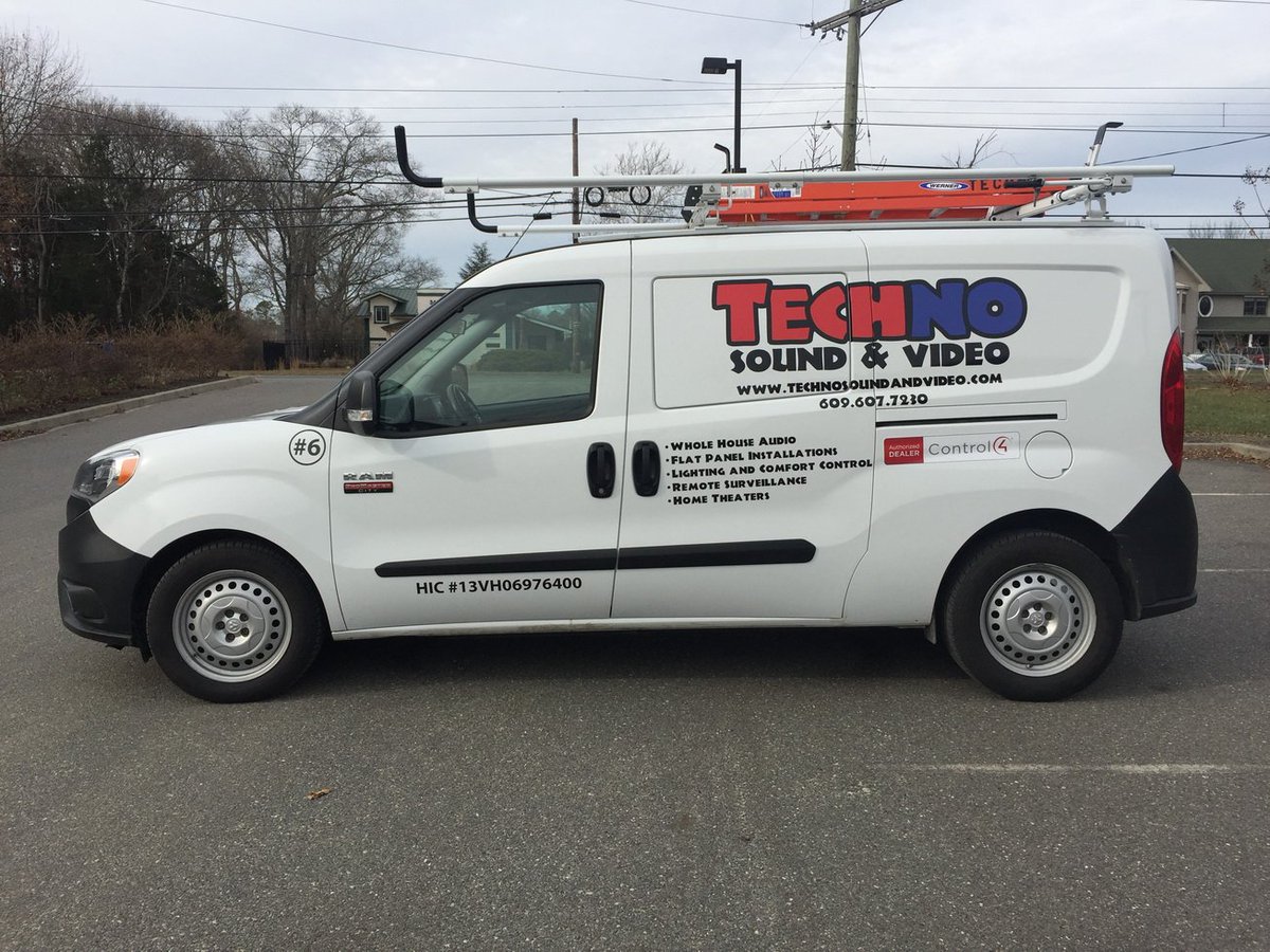 CoastalSign's tweet photo. We recently installed new graphics on a @TechnoSandV truck. Take a look! #CoastalSign #Install #Techno #Sound #Video #3M #GeekWraps #WrapTheWorld https://t.co/vCioGQ7GWp