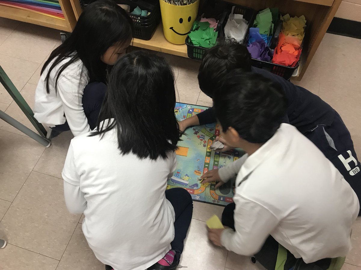 MissAGullusci's tweet photo. I #Love breaking routine to let my #Kiddies have a little #BoardGame #Fun!! #TheyAreStillLearning #TheyJustDontKnowIt 😉 #CoOperativeLearning! https://t.co/1bPlrGMLjj