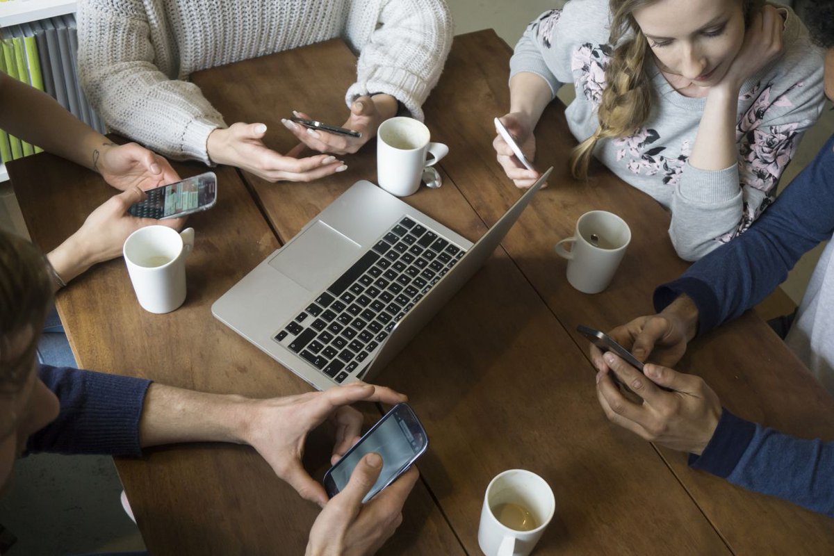 AppWithoutCode's tweet image. 4 Online Marketing Tactics Brick-and-Mortar Stores Can Leverage to Thrive mhb.io/e/4klib/6x via @Entrepreneur