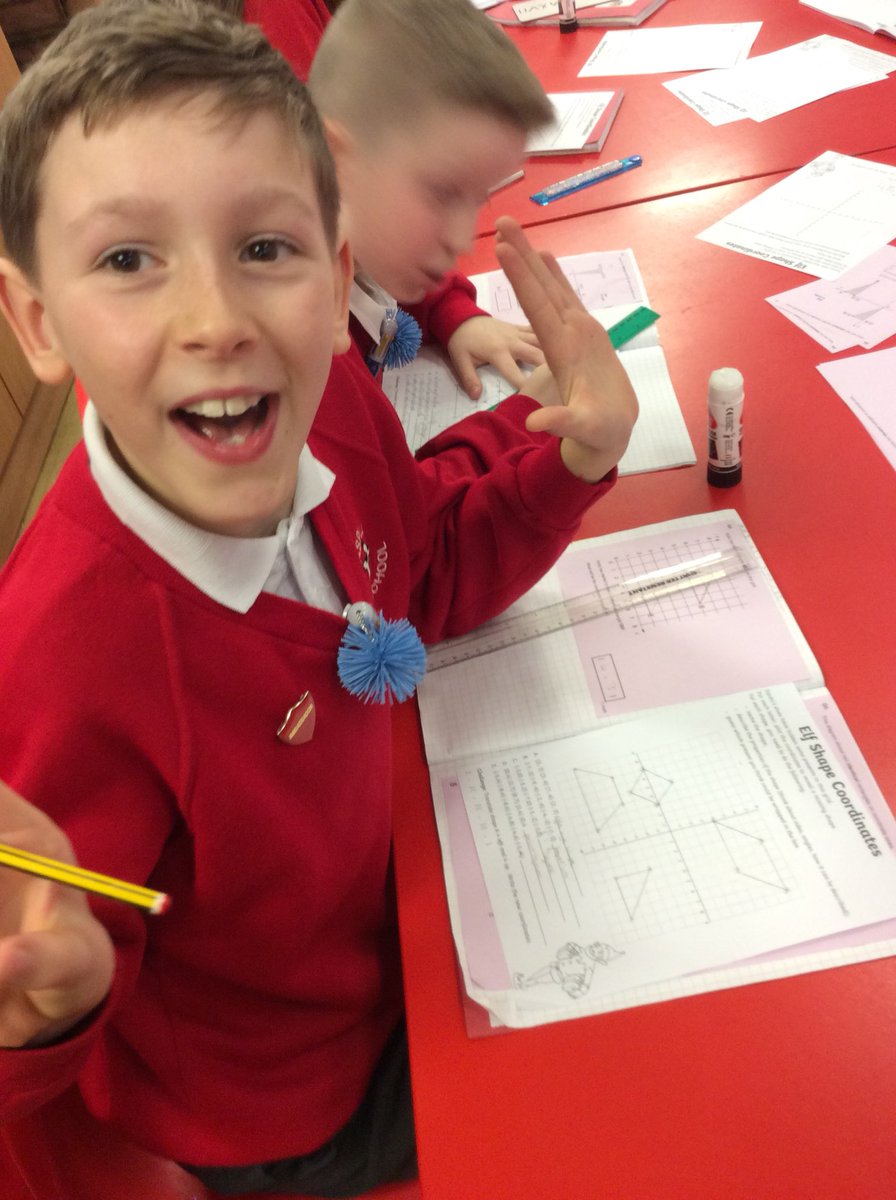 class6Aspull's tweet photo. Enjoying our coordinate challenges this morning! #challengingmaths https://t.co/htGM8ebdAQ