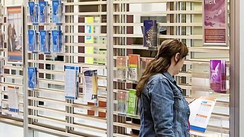 FlexibilityGr's tweet image. Werkgevers vinden bij onze ondernemers kandidaten op maat. Vast of tijdelijk. Maar altijd de besten binnen hun vakgebied! telegraaf.nl/financieel/146…. Ook enthousiast geworden? Zie starteigenuitzendbureau.nl.