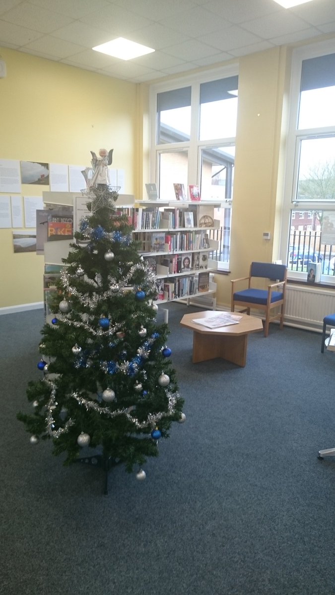 mhowarduk1's tweet photo. Feeling very Christmassy at @SilvdaleLibrary #SilverdaleLibrary @StaffsLibraries https://t.co/jE9muv26nf