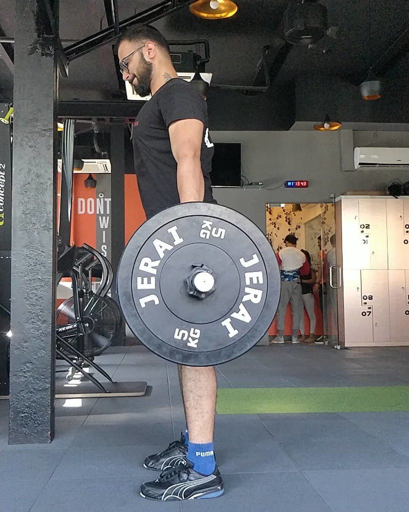 Alkesh_Sharotri's tweet photo. 364lbs for 4 
342lbs for 12
Looks like a PR is on the cards before the year ends :)
Thanks @amolkdm for such a precise click
#movebecauseyoucan

#deadlift #fitness #motivation #workout #train #progress #fitfam #grind #fatadapted #keto https://t.co/UHTwnMzgdn https://t.co/WCtqzowl6X