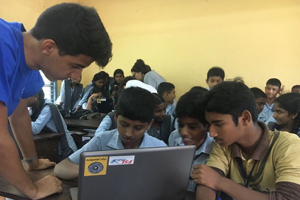 AIPCPandora's tweet photo. 🌍 Durante 2017, 604 jóvenes han participado en experiencias internacionales en más de 35 países, desarrollando actividades educativas, sociales, sanitarias, deportivas, académicas o de práctica profesional por todo el mundo ➡️ https://t.co/BFbHuEYqPe
#aipcpandora #educacion https://t.co/xmhj0FLDOc
