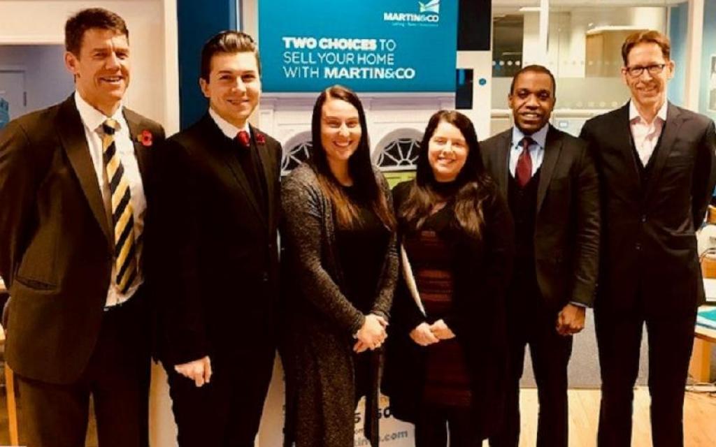 Martin &amp; Co Staines has new owners! @MAC_Staines is now being run by friends and business partners Mark Smith and Mark Watson. Find out more here: hubs.ly/H09v9hg0
#propertyfranchise #franchise #martinco #staines