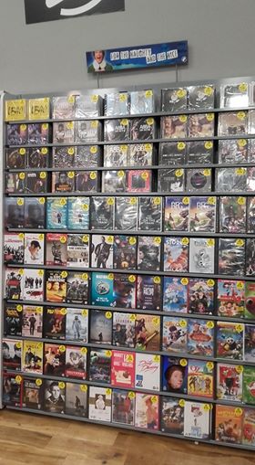 head_dublin's tweet photo. 3 items for €14 on selected stock!!
Yes, we kid you not!
Mix and match any DVD or CD within this selected range.
https://t.co/4bp8NPanSo
#wearehead #deals #cds #dvds #christmas #shopping https://t.co/Guh8r3ztPX