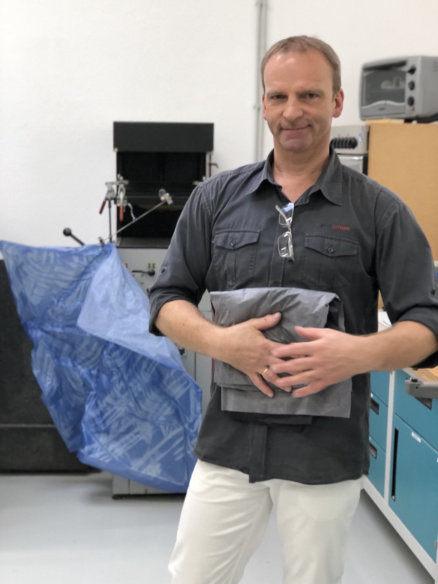 Ortholutions_JS's tweet image. Henry from our RSC Scoliosis Brace &amp;amp; Central Fabrication department is giving his best for each high quality Ortholutions product ....in 2017 and continue‘s to do so in the future! Glad we have you Henry! 😉🌲👉