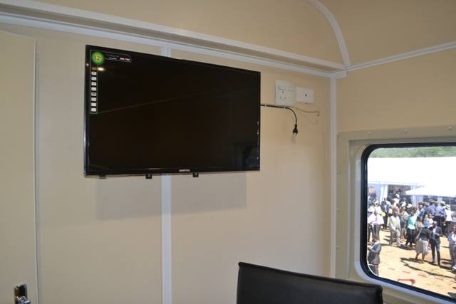 BWGovernment's tweet photo. GALLERY |Inside Botswana passenger train #BRExpress https://t.co/xZ5BqTHzY8 https://t.co/mK66abdV0B