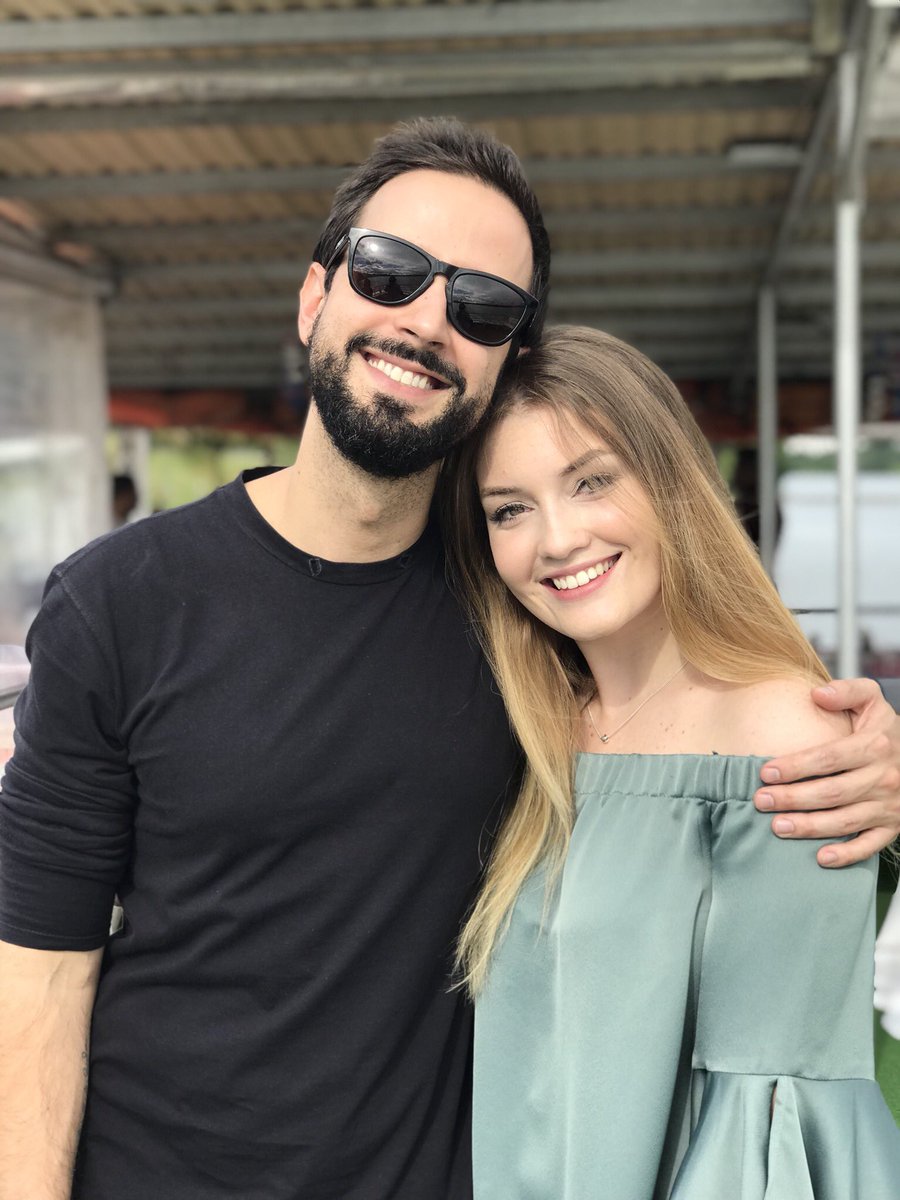viniham's tweet photo. Uma dupla pra deixar qlqr true detective no chinelo. Obg pela correria e pela dedicação q fizeram história em bsb. Foi uma honra, parceira. Vamos sentir sua falta...você é fodona 💙#BrilhaSofia https://t.co/Jv5eFuYCLP