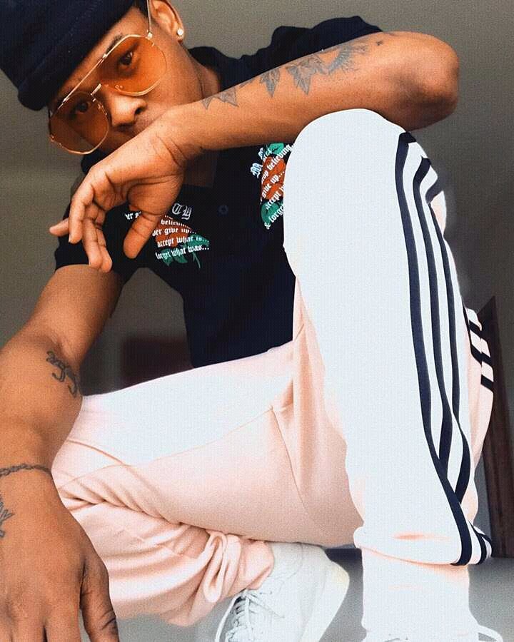 AUGUST_IZE_SA's tweet photo. This is a person i really Love in my life 
StrueGod>>He Got Swaqqer, Style, Pretty look

Music is Lit, voice is Lit
#AnythingMan
Love U man https://t.co/Y28lQjSh1h