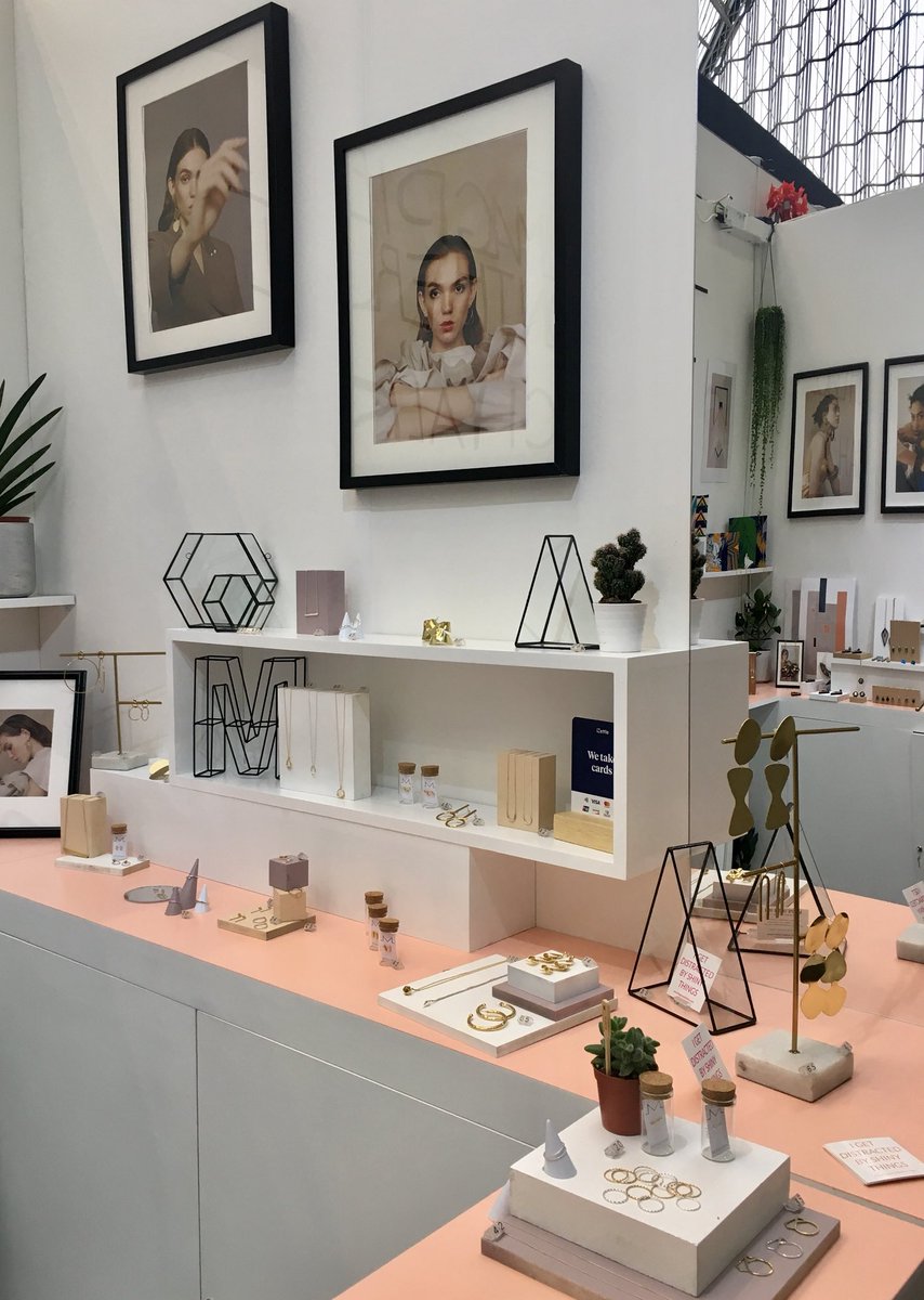 ELEVENTH HOUR \\ Still searching for those 🎁 ? Find us today @appearherehq x <a href="/onenewchange/">Antony Slumbers</a> #upmarket til 3pm or order online at Magpieontherun.com for next day UK delivery 🇬🇧#shopsmall #shophandmade #jewellery #homeware