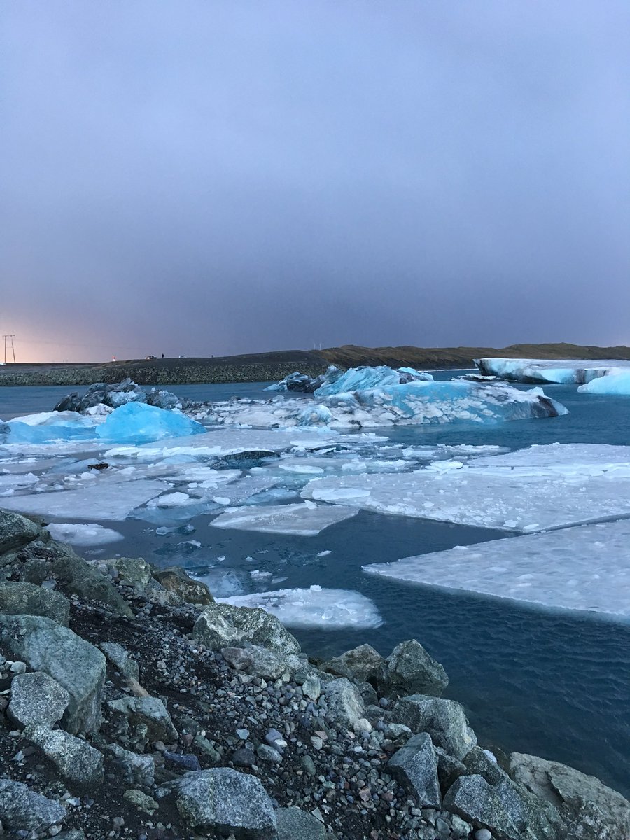 belviso134's tweet photo. #Jökuls��rlón #icebergs #Iceland https://t.co/hInYM4Dx5Q