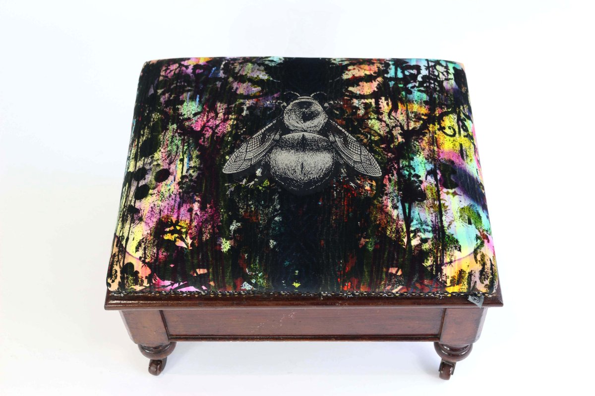 TBeasties's tweet photo. Day 21 of our Advent Stool Calendar looking for a new home is the TB Drips Bee Low Stool at £350. To purchase please contact our Glasgow Showroom directly on glasgow@timorousbeasties.com #stooladay #advent #christmas #stools #furniture #upholstery #bees #drips #timorousbeasties https://t.co/cYiZZ3IoLh