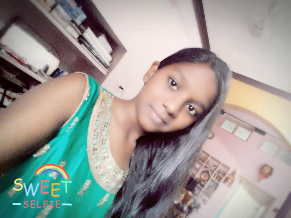 Kichcha14's tweet photo. @KicchaSudeep @KHKSSS @KicchaFans24x7 @KicchaFc_BKSFA @TeamKiccha Sir pls reply for my tweet sir
I am big fan n studying in 9th std sir https://t.co/vPGhXz6jA8