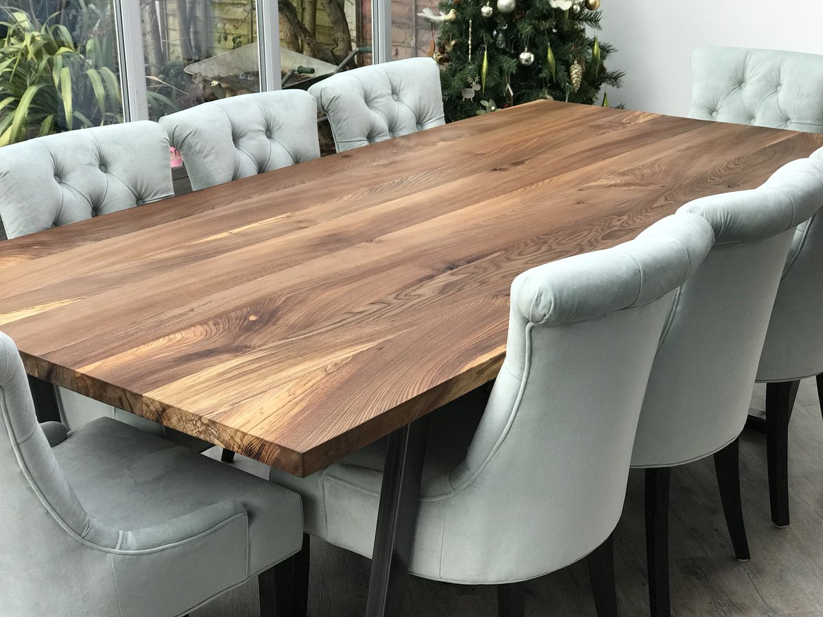 RockitHome's tweet photo. When your client sends you pictures of the table you delivered on Monday looking fabulously sexy in its new home. I am proud of my work and all we achieve! Don’t you agree it looks amazing? #Refunkd #diningtable #ChristmasIsComing https://t.co/NJ0DwjlMMj
