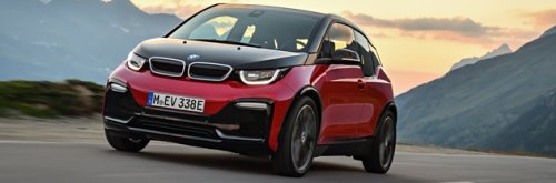 AutoScout24fr's tweet photo. En termes de dynamisme, de maniement et de proportions, BMW avait déjà frappé fort avec sa i3, tout simplement idéale pour la ville. Voici maintenant qu’une petite sœur plus sportive vient l’accompagner au catalogue : l’i3s. On vous emmène… sur circuit ? https://t.co/0p0jg81Xb9 https://t.co/HYzVJCjT2W