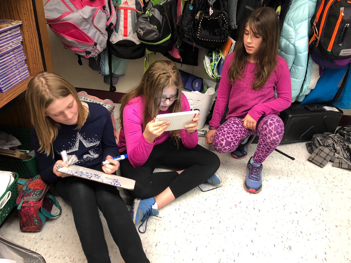 The digital breakout, Elf Panic had us panicking to unlock the boxes in time to help Santa.  Thanks @HappyLibrarian4 for sharing! <a href="/SASD_SalfordHil/">Salford Hills Elem</a> #SASDNext