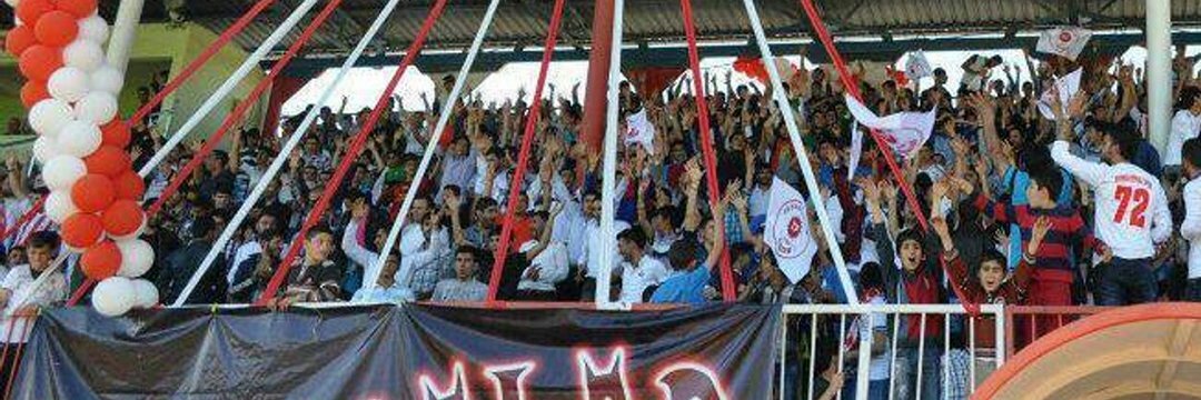 Kirmizi beyaz asktir