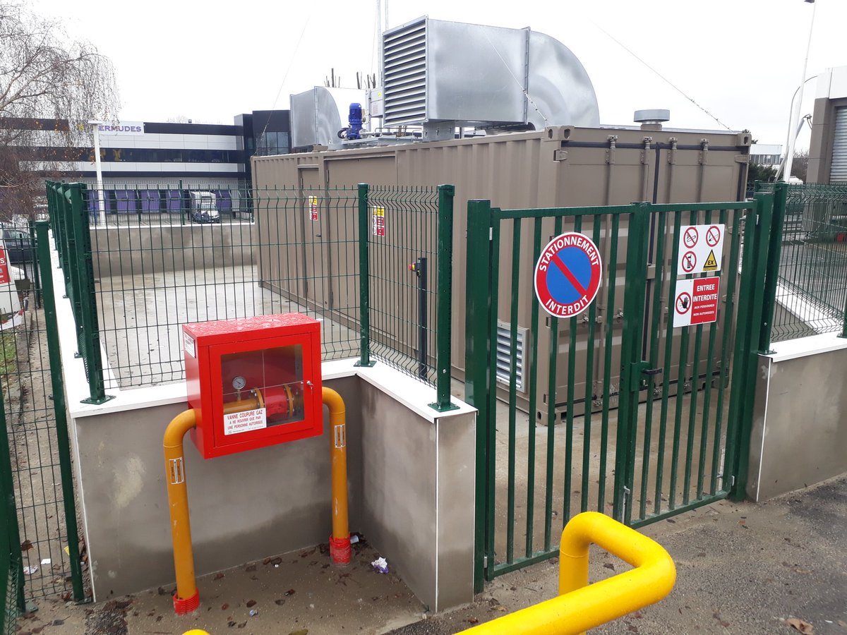 La 1ere station #GNV de @Total en IDF est ouverte! Elle est à #Orly et elle vous attend!