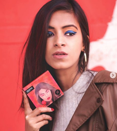 <a href="/theclicchic/">Rajni Khaitan</a> loves the SUGAR Eyeshadow Quad worth 699/- inside the ‘Blend The Beauty’ 
#DecemberFabBag. 
Get 2 Makeup &amp; 3 Beauty products worth 
1350/- for just 599/-. Tap the link in the bio and 
grab your #FabBag now. 
#BeautyBag #BeautySubscription 
#SubscriptionBag #MOTD