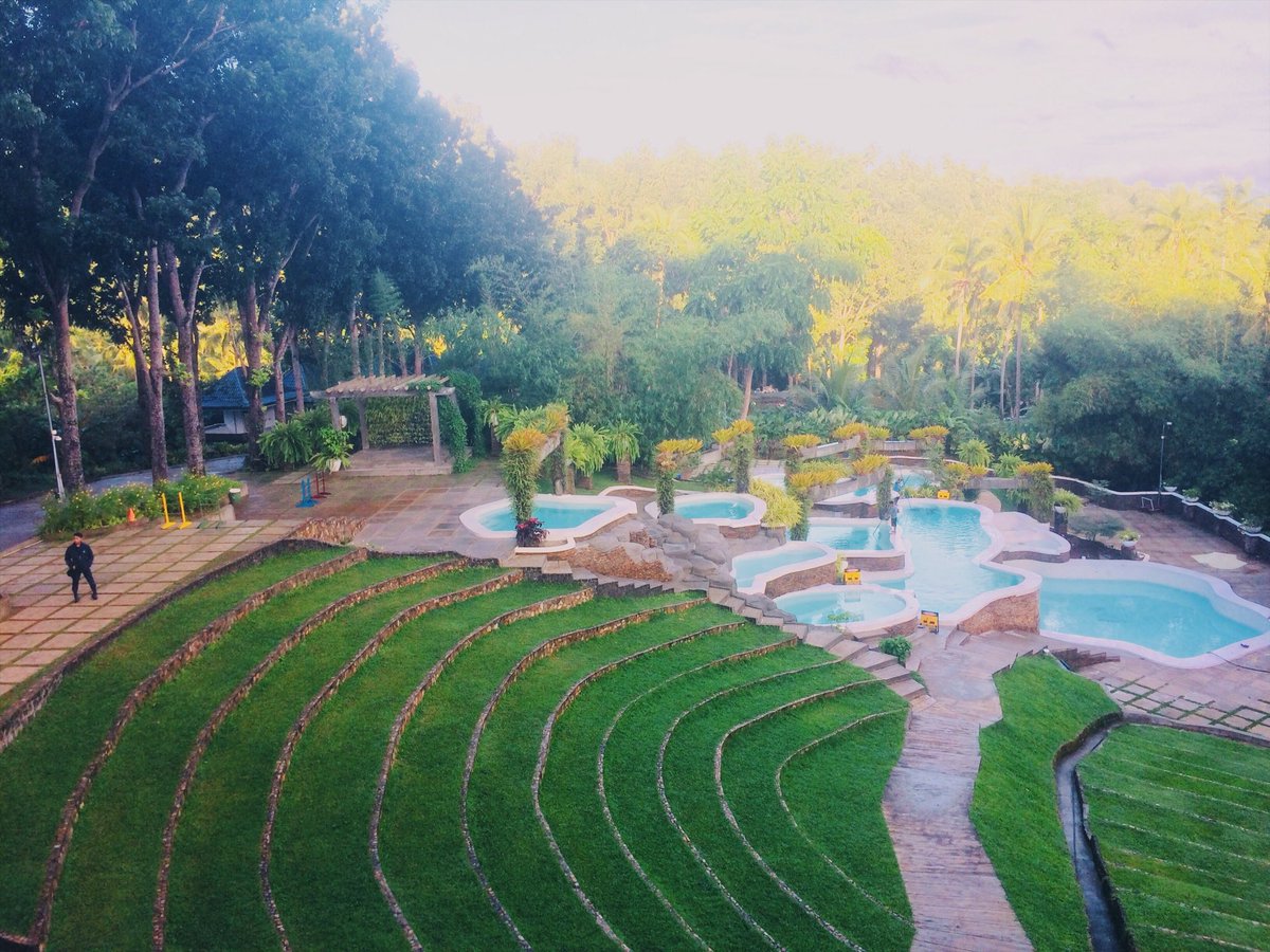 ransnvr's tweet photo. Escape and breathe the air of new places. πππΌββοΈπ #Shercon #Batangas #Adventure #familyvacation #familyadventure https://t.co/cPyKk8ZceH