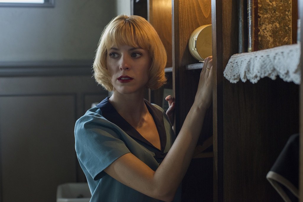 Cómo #LasChicasDelCable despertó la conciencia feminista de <a href="/maggiecivantos/">MAGGIE CIVANTOS</a> (y su colaboración con @save_a_girl) fotogramas.es/series-televis…