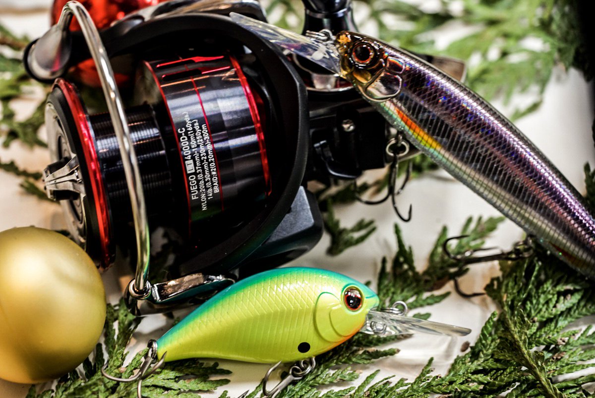 Day 11- An all new Fuego LT4000, an Evergreen FA115 and a CR8.
1. Like 
2. Retweet
Easy as that! 
Winner must follow <a href="/DaiwaUSA/">Daiwa USA</a>
One entry per page allowed (Instagram/Twitter/Facebook)
Winner chosen from one of our pages later today. Good luck! 
#15DaysOfDaiwa