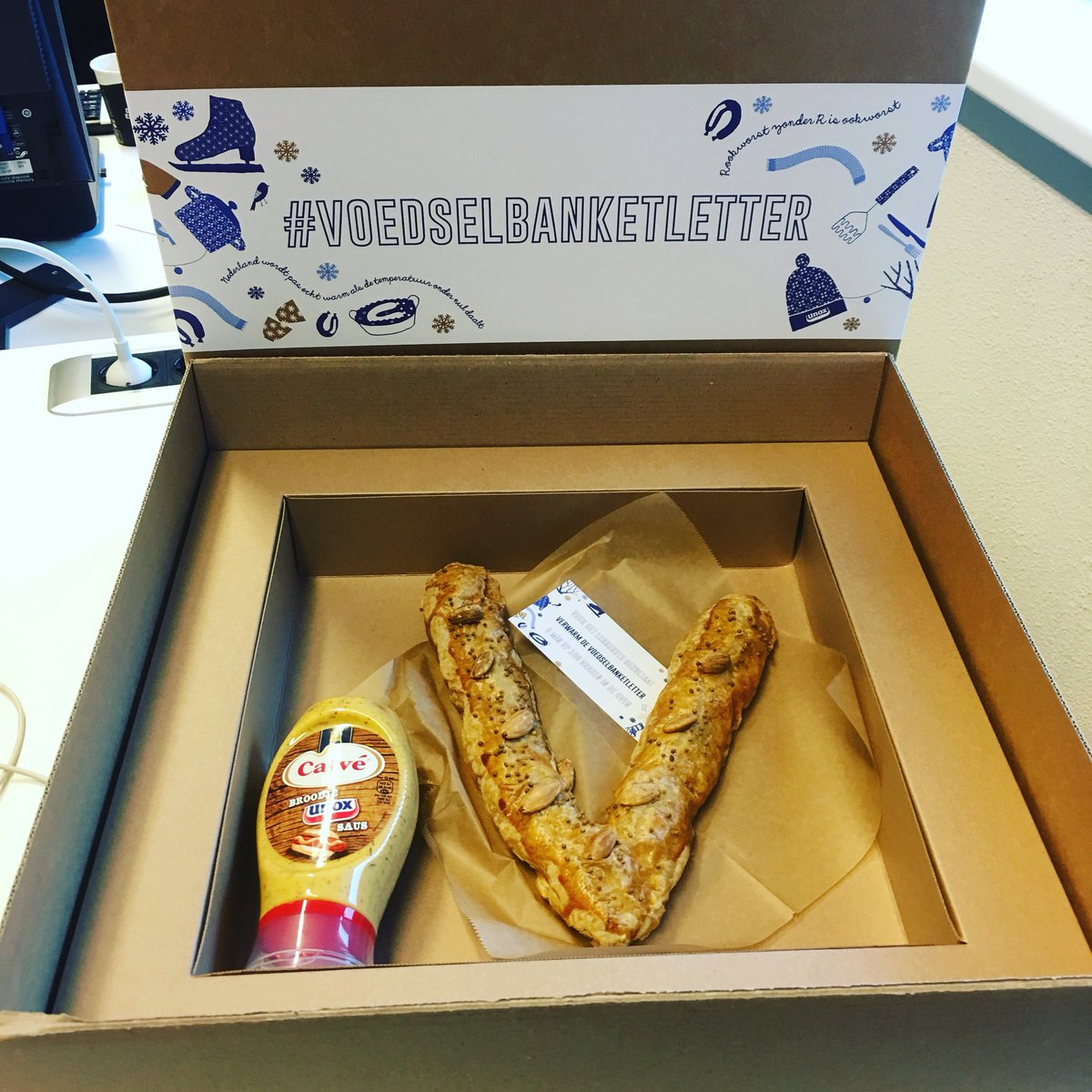 Dank, <a href="/Unox/">Unox</a> en <a href="/VoedselbankenNL/">VoedselbankenNL</a>  voor deze #voedselbanketletter Doe mee, dan doneert Unox er ook een!