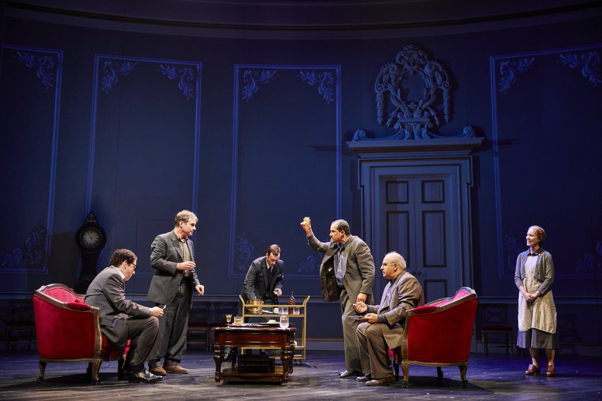 There are only 9 days left to go until #OsloPlay finishes its limited season in the West End!

Don't miss out – best availability at Sat 23 Dec matinee OsloThePlay.com