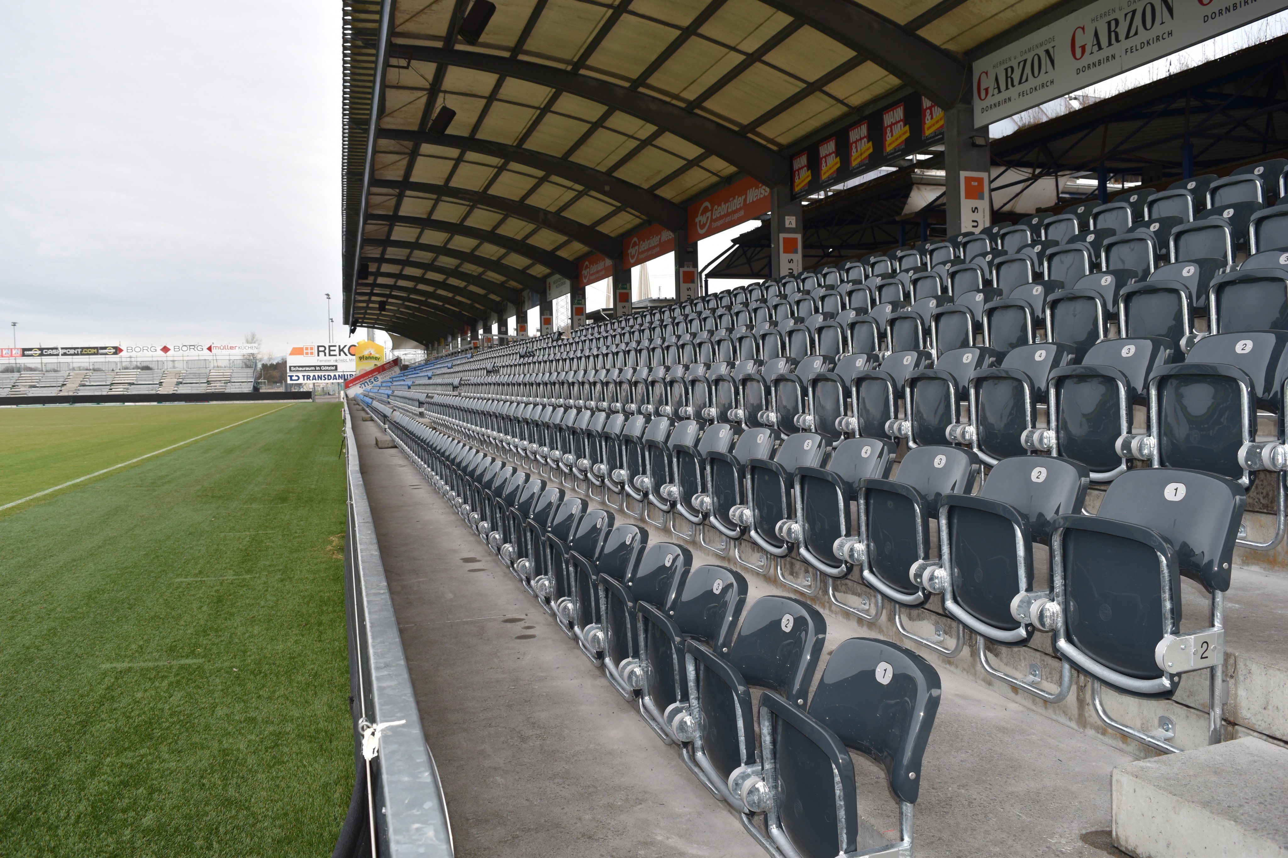 Scr Altach A Twitter Burtscher Laur Die Einzelnen Sektoren Werden Im Kompletten Stadion Schritt Fur Schritt Neu Bestuhlt Twitter