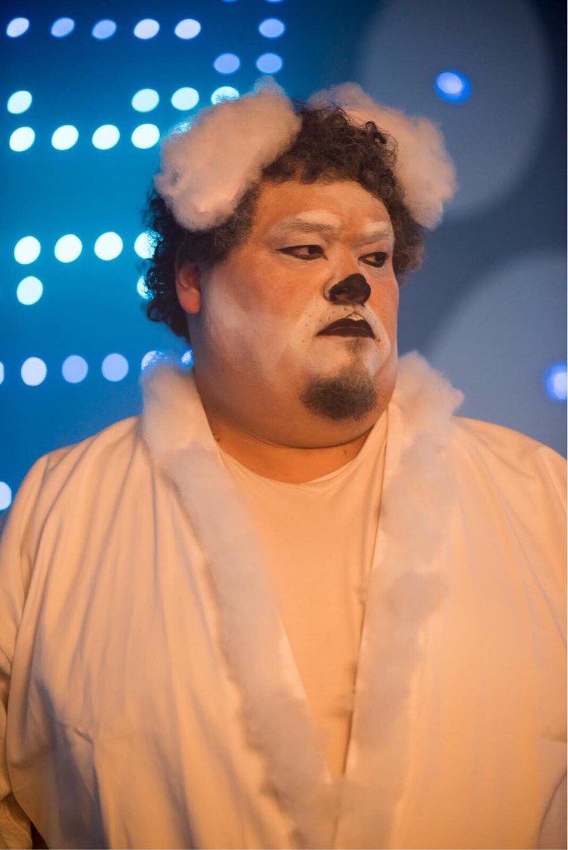 Don’t mess with fluffy. Unless it’s to rub his belly. 🐶