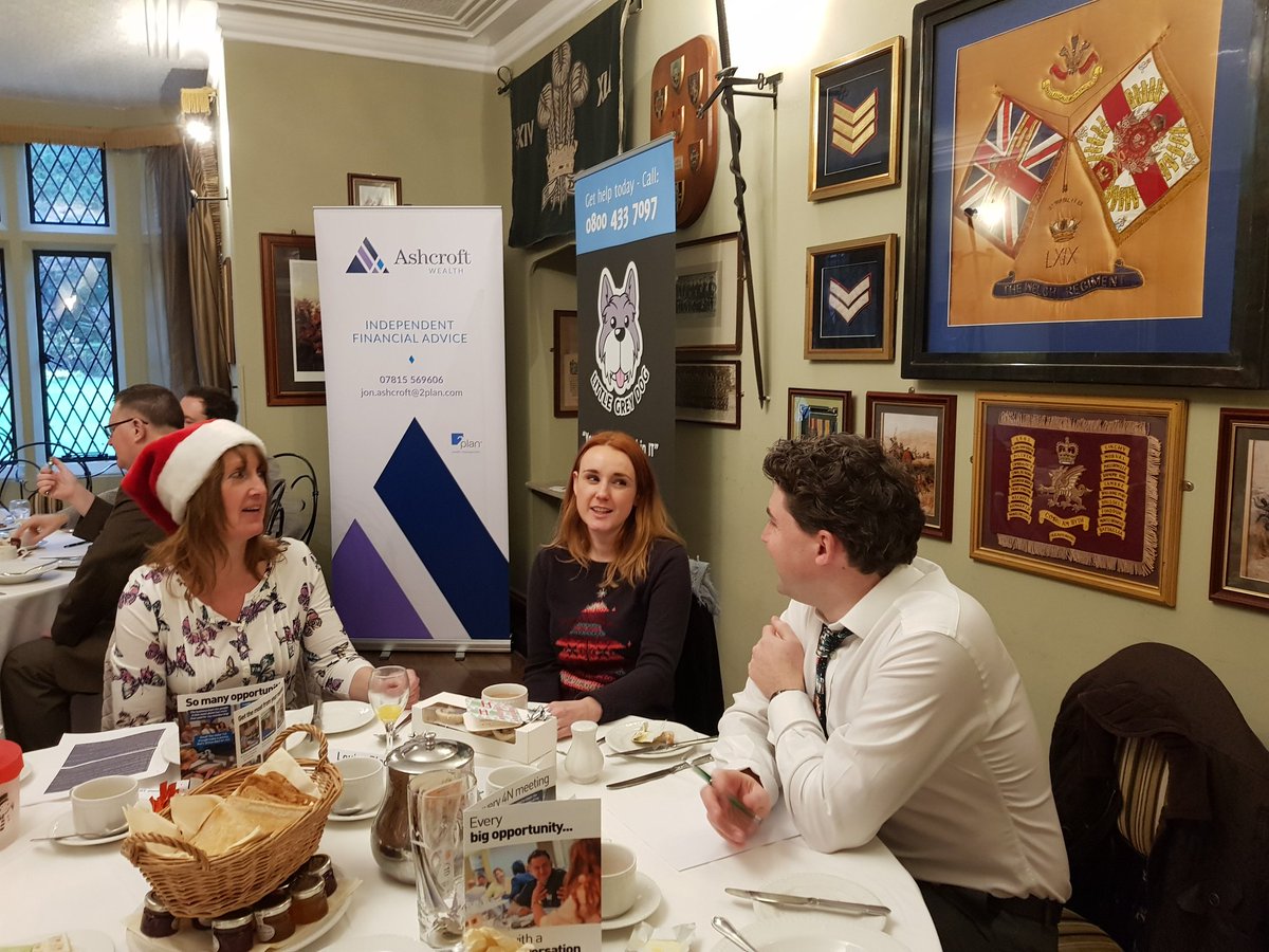 4NVale's tweet photo. Very festive meeting this morning.... we had a Christmas quiz ....we talked about our favourite Christmas singles.... and our favourite Christmas films .....we had mince pies and biscuits..... and CHRISTMAS PRESENTS &amp; finished off the Year with a great meeting! https://t.co/LyquOXWvn1