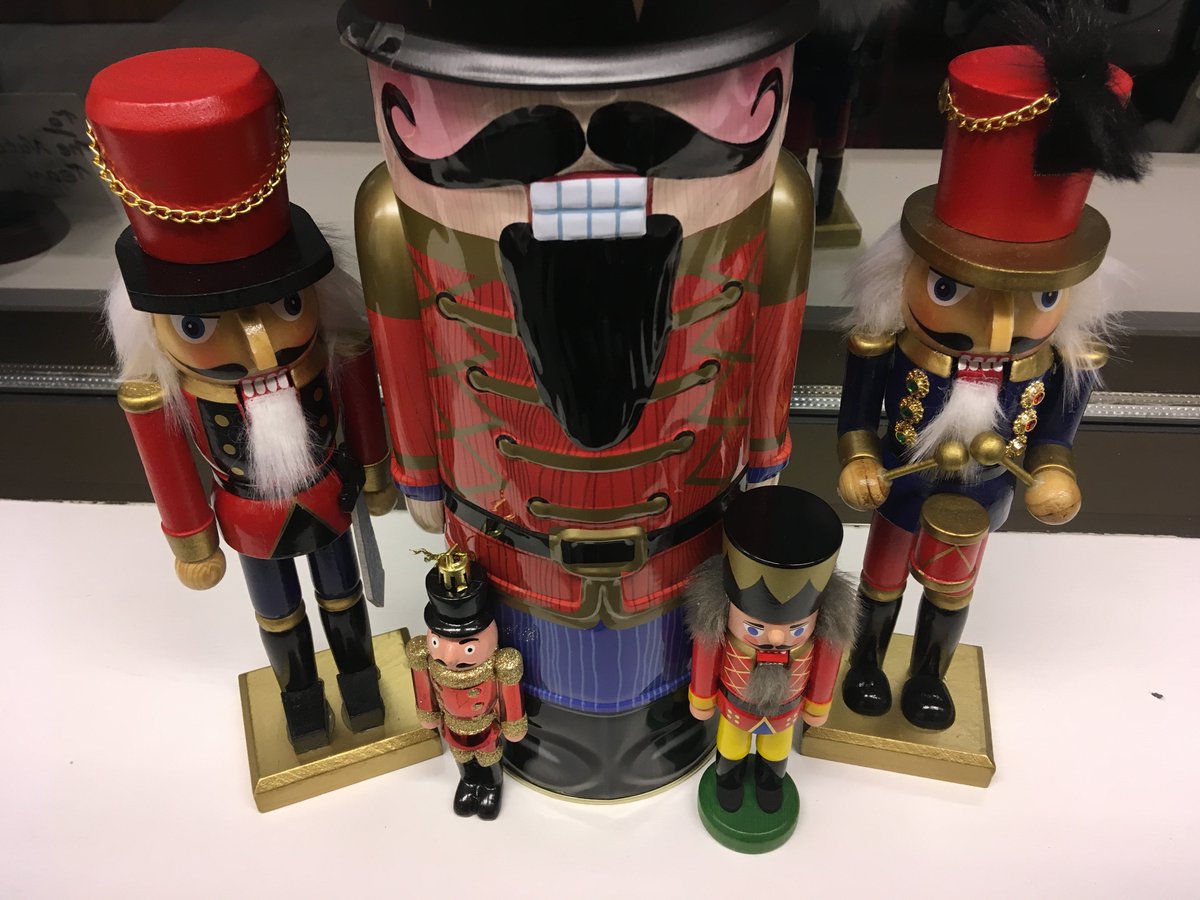 NutcrackerSM's tweet photo. It seems that #CrazyCracker has made some new friends. Where’s the #party and why aren’t we invited? #ElfontheShelf https://t.co/LyARCOi1GD