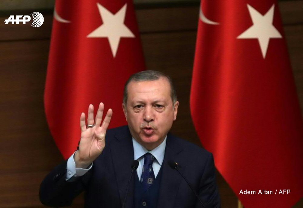 AFP's tweet photo. #UPDATE Turkey's Erdogan urges UN member states not to be swayed by US threats during a key vote on a motion rejecting Trump's recognition of Jerusalem as Israel's capital https://t.co/GvLYFhGCaH https://t.co/RMXYAFoN6y