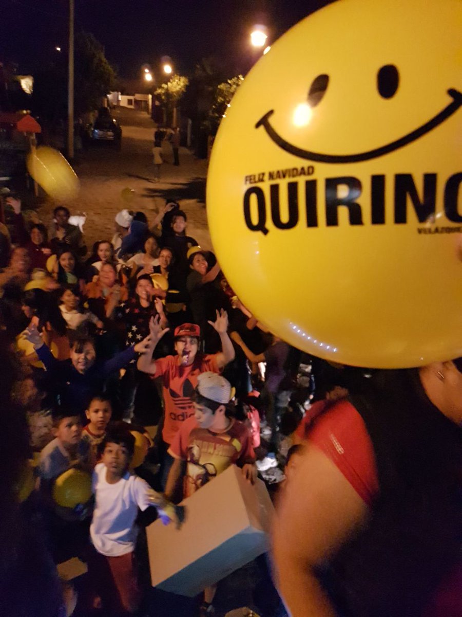 QuirinoVelazque's tweet photo. En la medida de mis posibilidades AÑO tras AÑO trato de que los(as) NIÑOS(AS) del Municipio de Tlajomulco les llegue un obsequio y una sincera SONRISA 😁 https://t.co/rCn9Dd3yCp