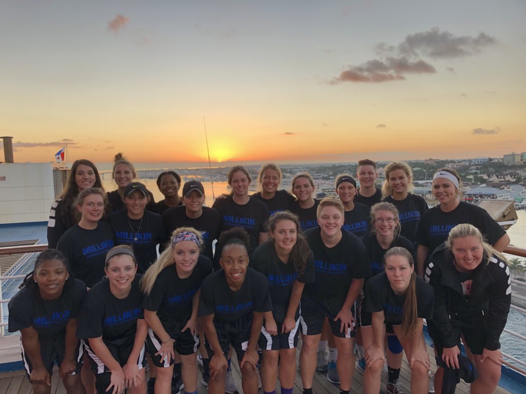MillikinWBB's tweet image. Day 3 Sunrise workout ✅✅✅