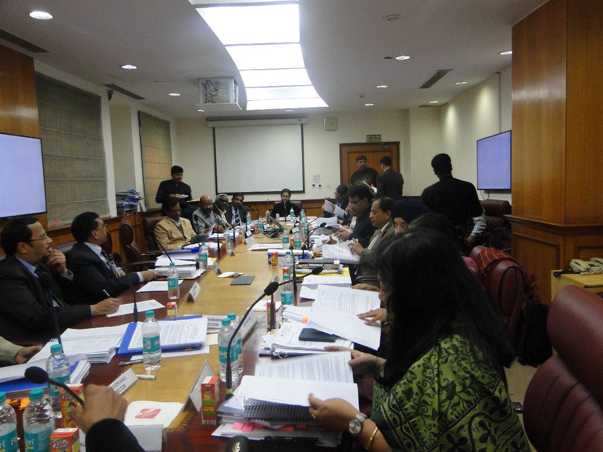 BSNLCorporate's tweet image. Annual General Body Meeting of #BSNL under chairmanship of Shri Anupam Shrivastava @CMDBSNL and all other stakeholders was conducted on 21 Dec 17.Annual Account &amp;amp; Performance of company during 2016-17 was discussed during AGM