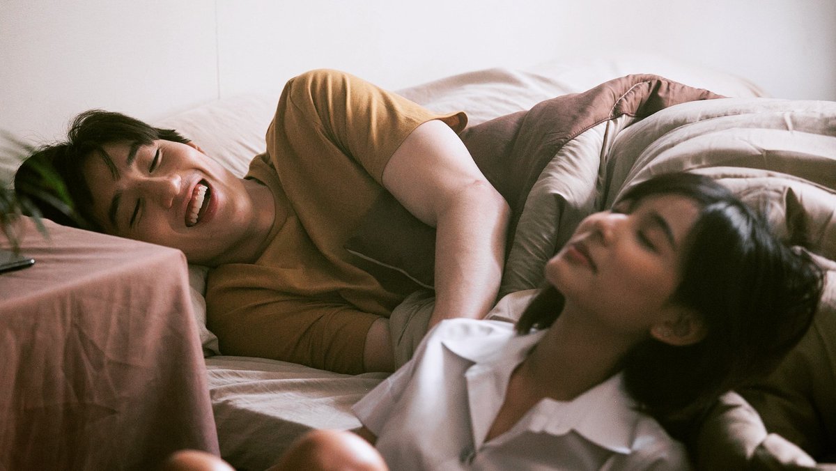 เอ็มวี #แต่ยังคิดถึง ตู่ ภพธร นำแสดงโดย ต่อ ธนภพ และ แนน ปลาวาฬ ดูเลยที่ youtu.be/2LJlnsUub6k 
#คนเหงาสิ้นปี2017