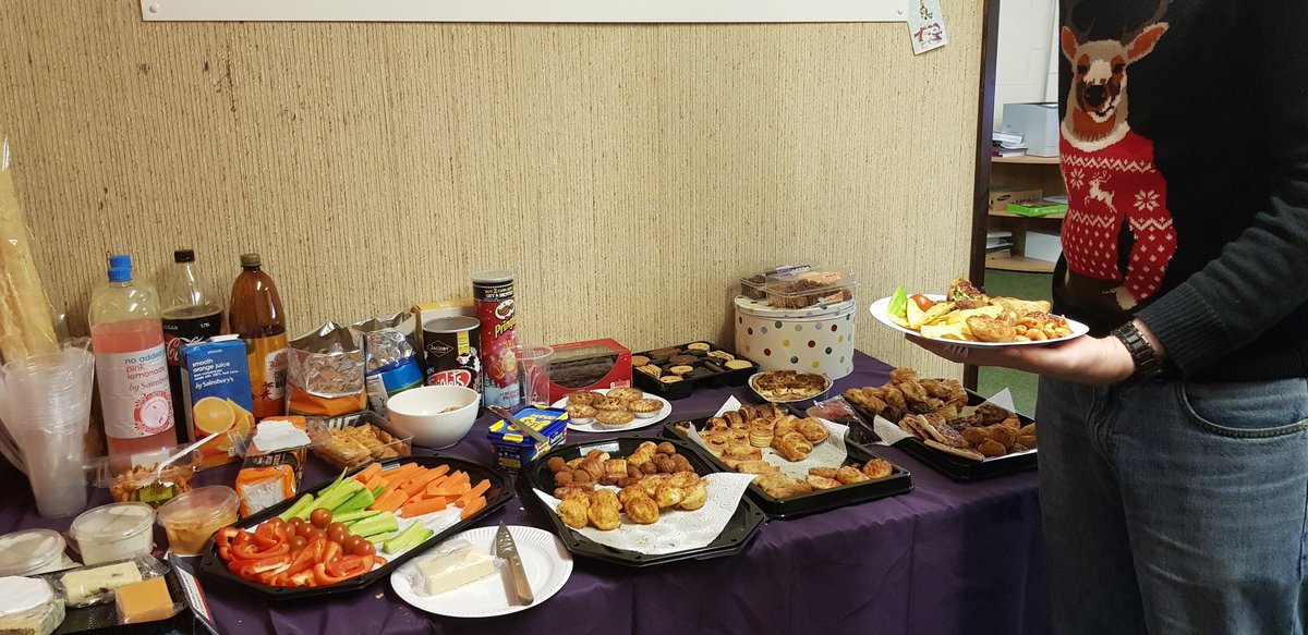WindrushGroup's tweet photo. Chef Fagan cooks up a festive #Storm ⚡️ @windrushgroup for our #festivebuffet is it time for a snooze yet? Oh, hang on - is that chocolate log I see? sleep can wait! 🍕🍗🍔🥓🍰🥧🍮🎄🎅 https://t.co/w1bzJkIb3v