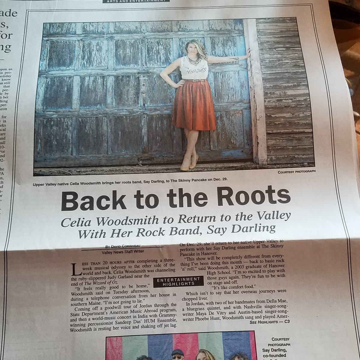 PhotosbyNanci's tweet photo. Way to go #celiawoodsmith #SayDarling #chris.the.hersch #closeup section of today's @VNewsUV #rootsband @SkinnyPancake #hanover #nh Dec 29! https://t.co/U1ptu4NpNp