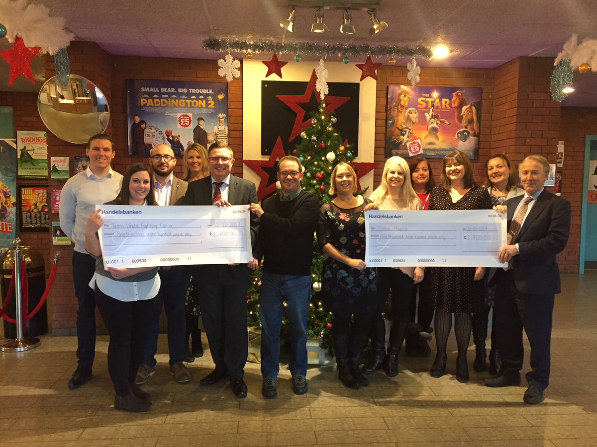 AmbitionBrox20's tweet photo. Smiles all round, and for good reason! A lot of money was raised from #Ambition2017... for both charities ๐ @teensunite @IsabelHospice https://t.co/NxICM1QOzG