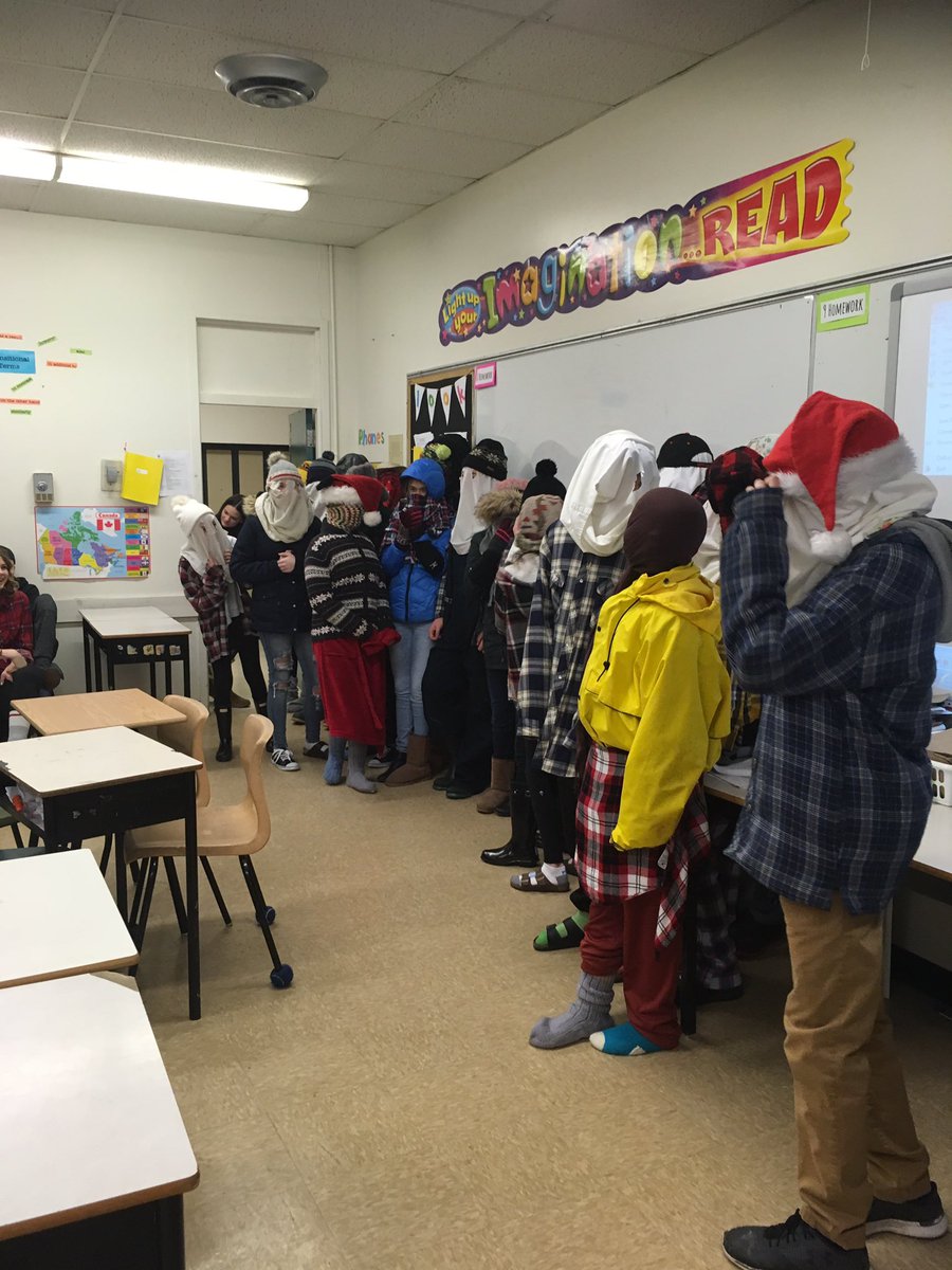 Great time mummering this morning <a href="/CMS_Tigers/">Clarenville Middle</a> #grade8socialstudies #cmstalk #nltraditions